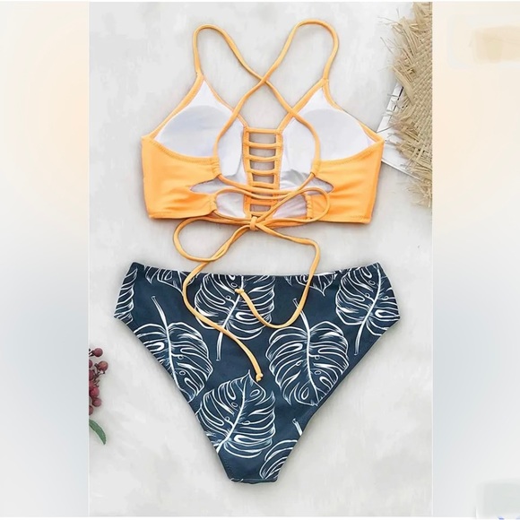 CUPSHE Leaves Print Two Piece Bikini Swimsuit Set V Neck Lace Up size S - Picture 5 of 5